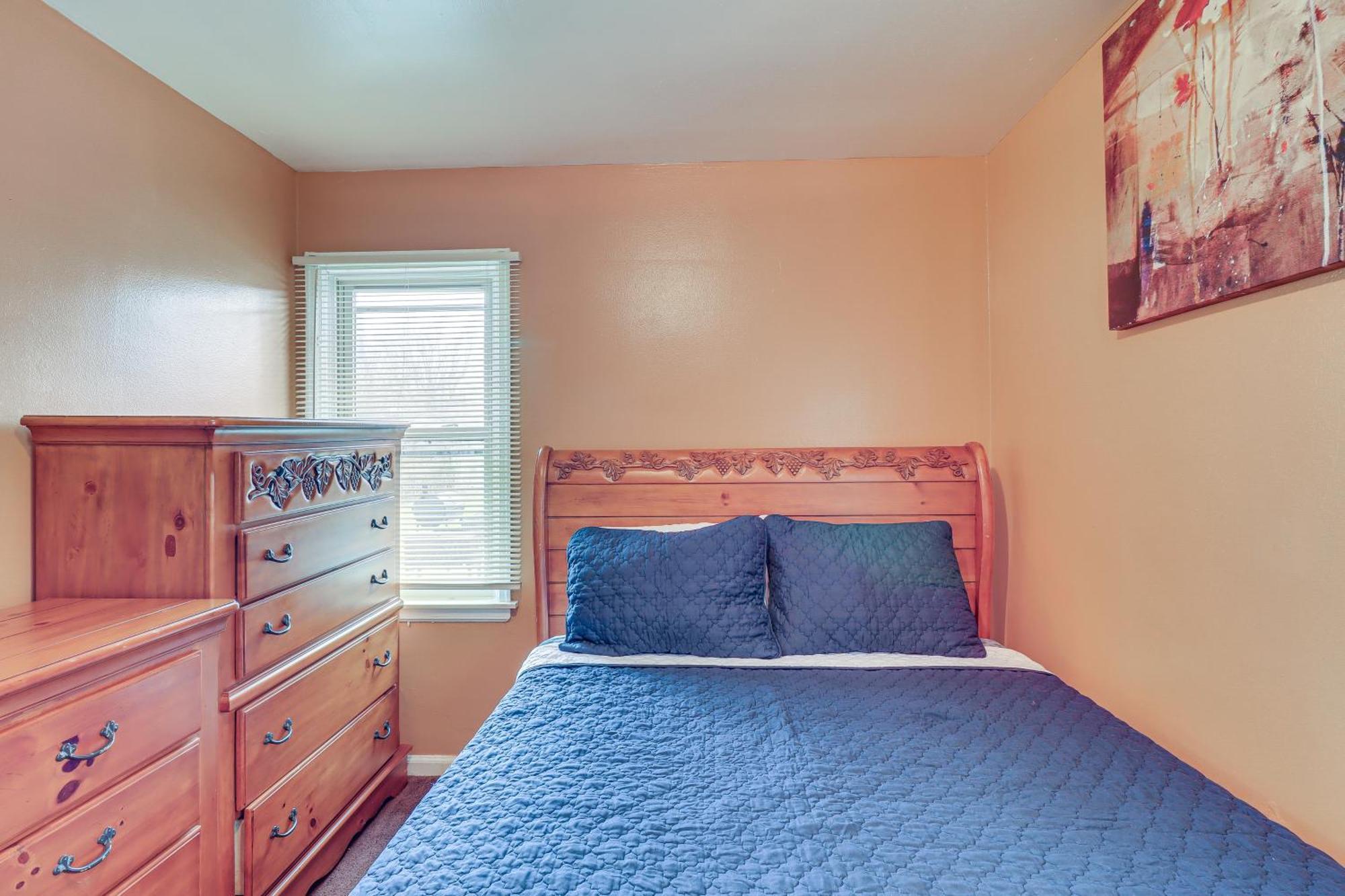Family-Friendly Detroit Home 12 Mi To Downtown! Exterior photo