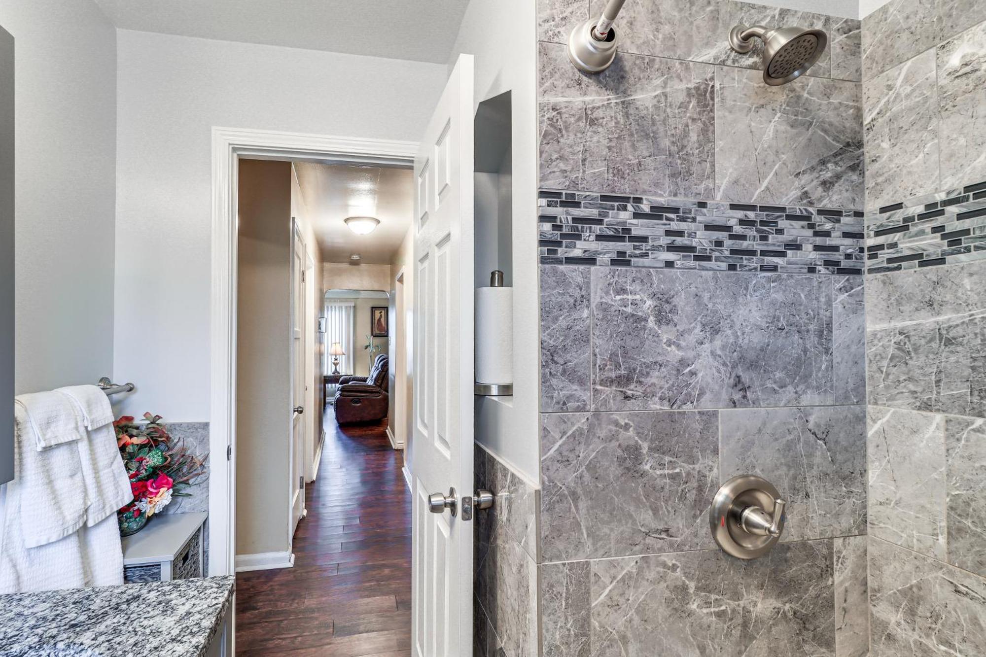 Family-Friendly Detroit Home 12 Mi To Downtown! Exterior photo