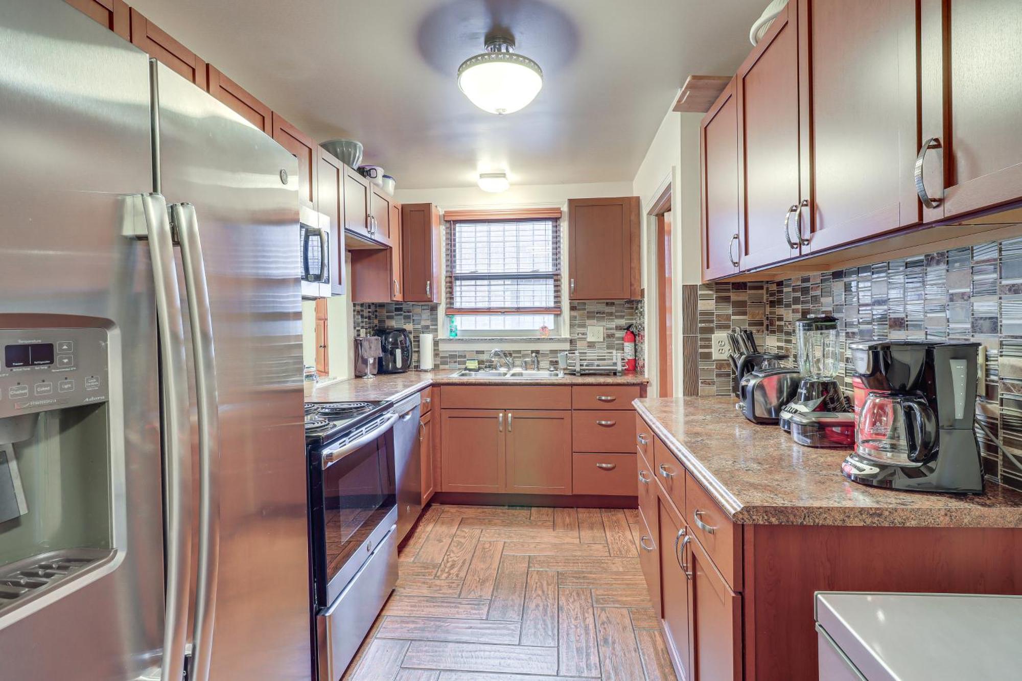 Family-Friendly Detroit Home 12 Mi To Downtown! Exterior photo